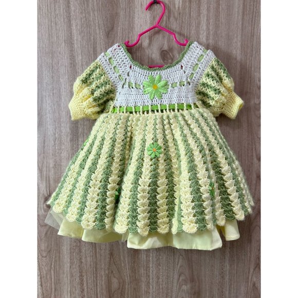 Handmade Child’s Size 12 Month Crochet Dress w/Applique Vintage
